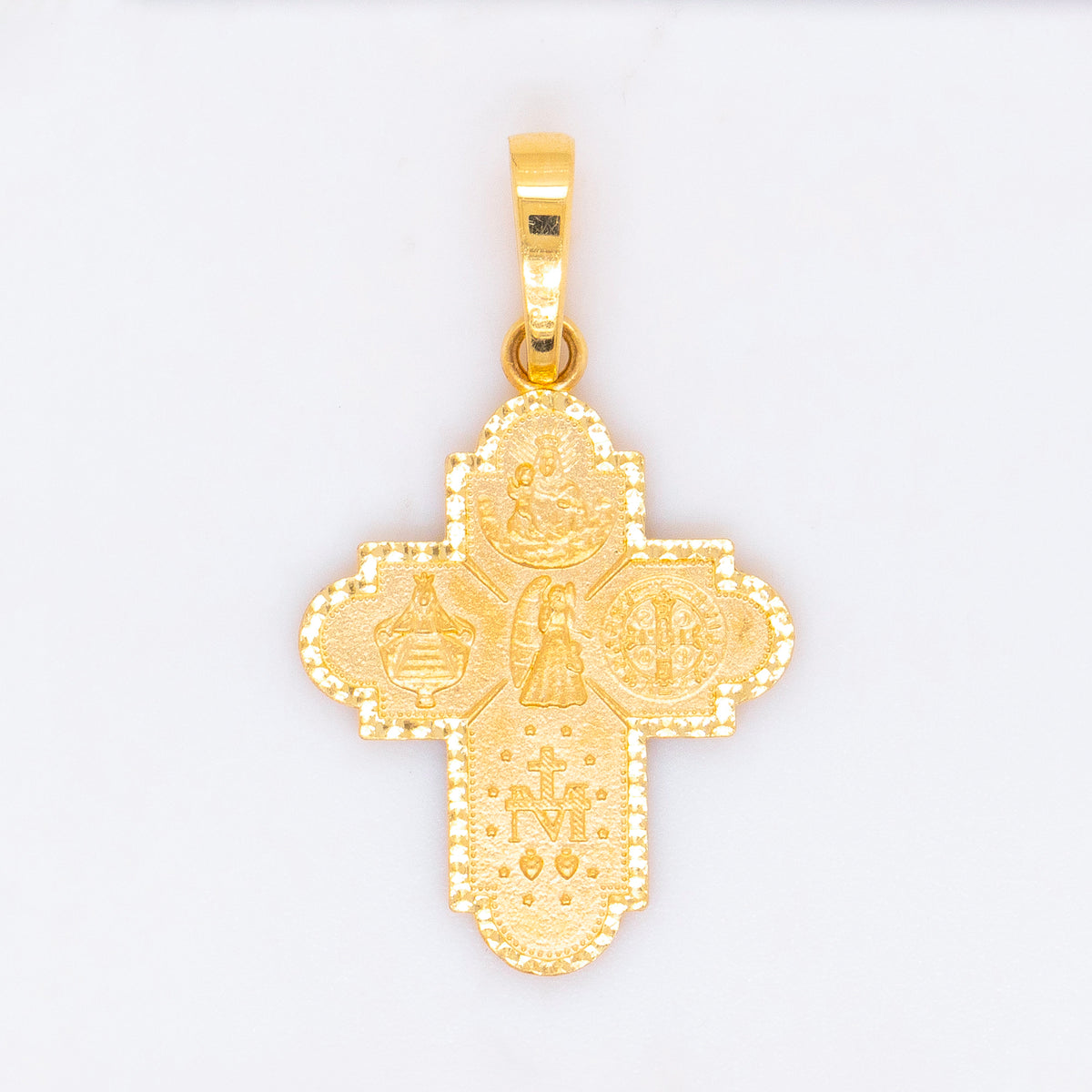 14k Yellow Gold Trefoil Cross Pendant