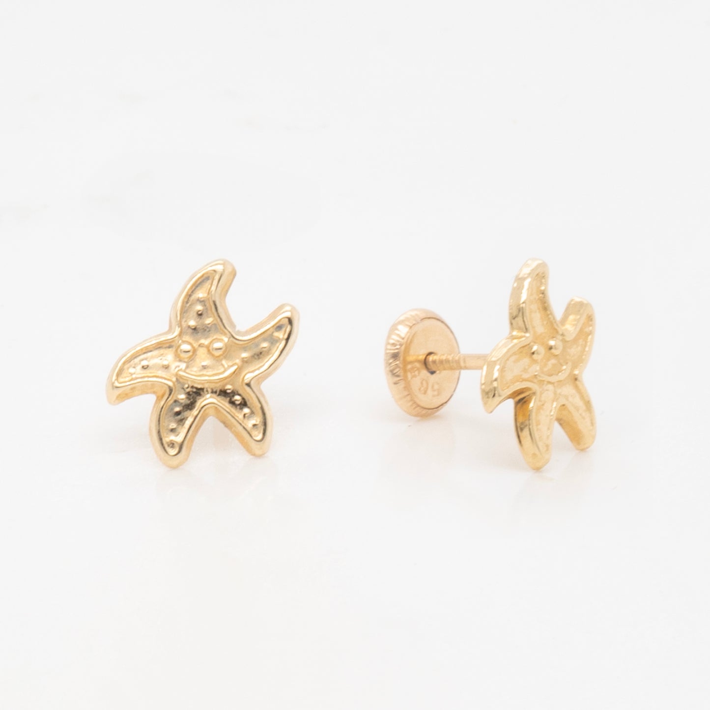 14K Yellow Gold Detailed Starfish Screwback Earrings