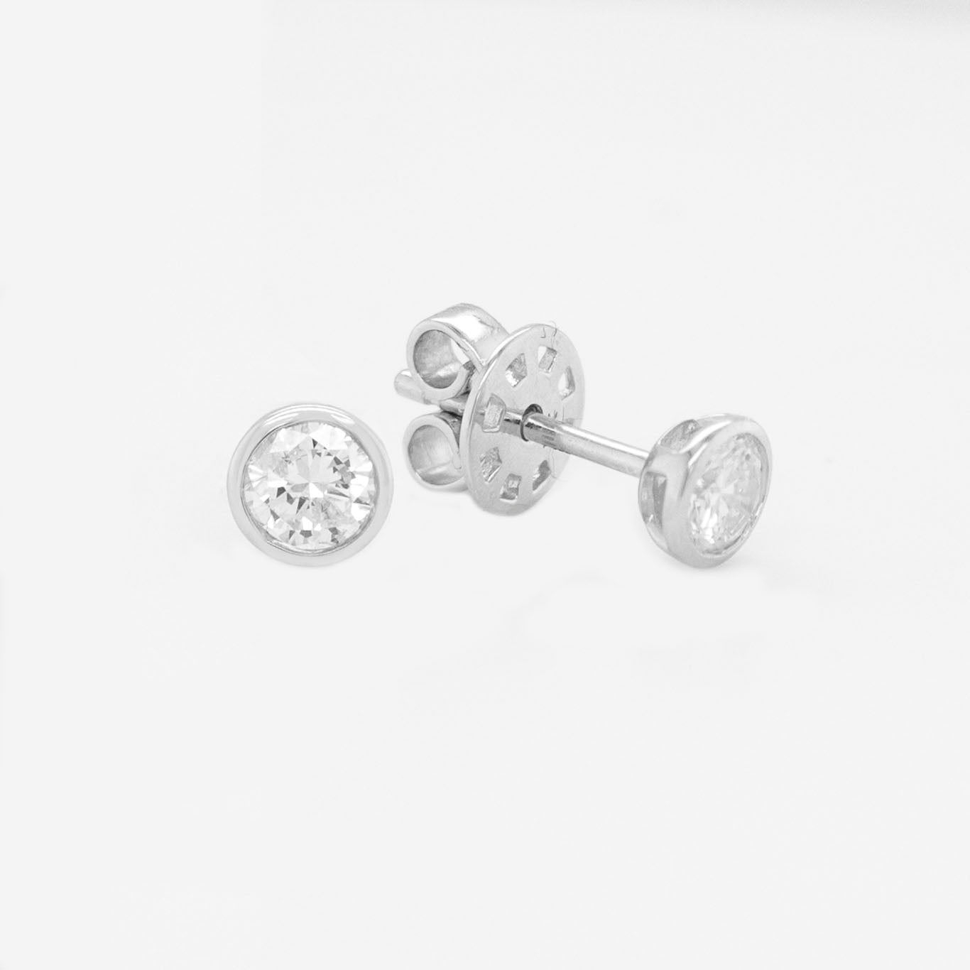 14K White Gold Medium Round Diamond Stud Earrings