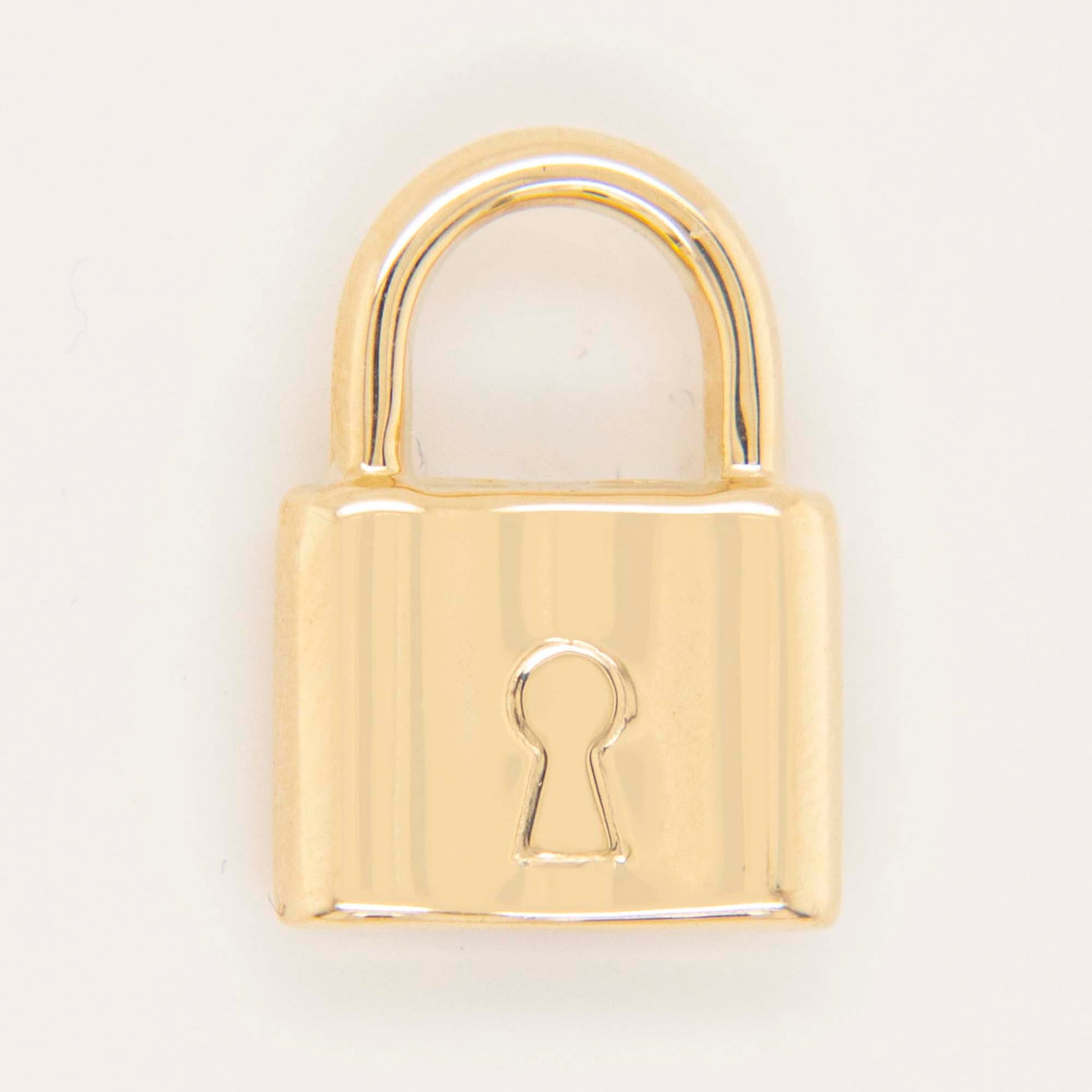14k Yellow Gold Lock Plain Pendant