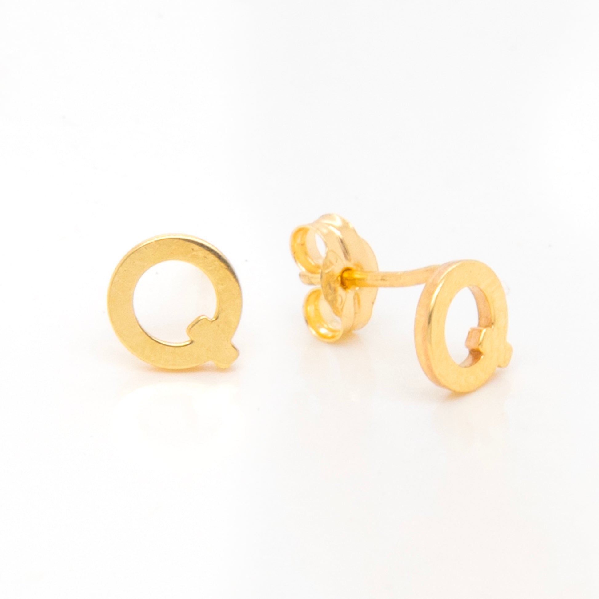 14K Yellow Gold Initial Letter Q Stud Pushback Earrings